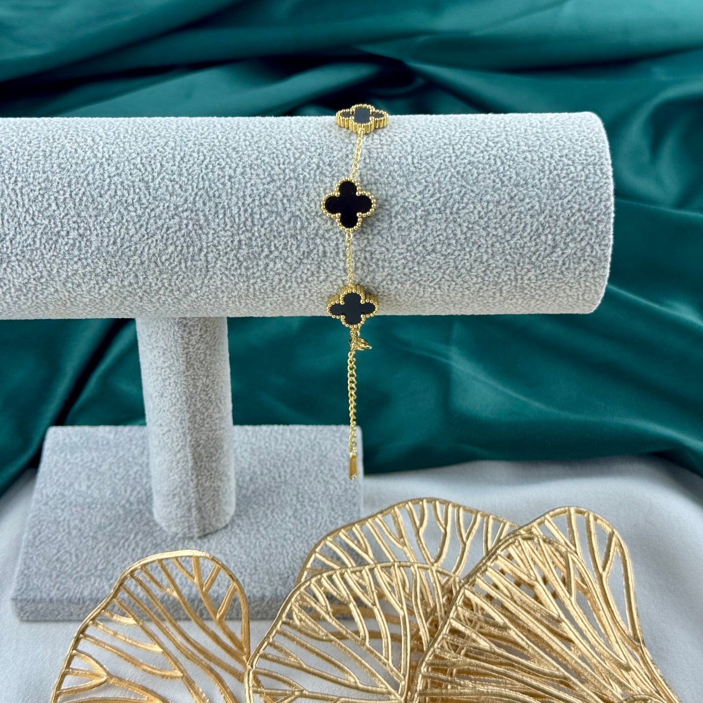 ITALIAN GOLD BRACELET.