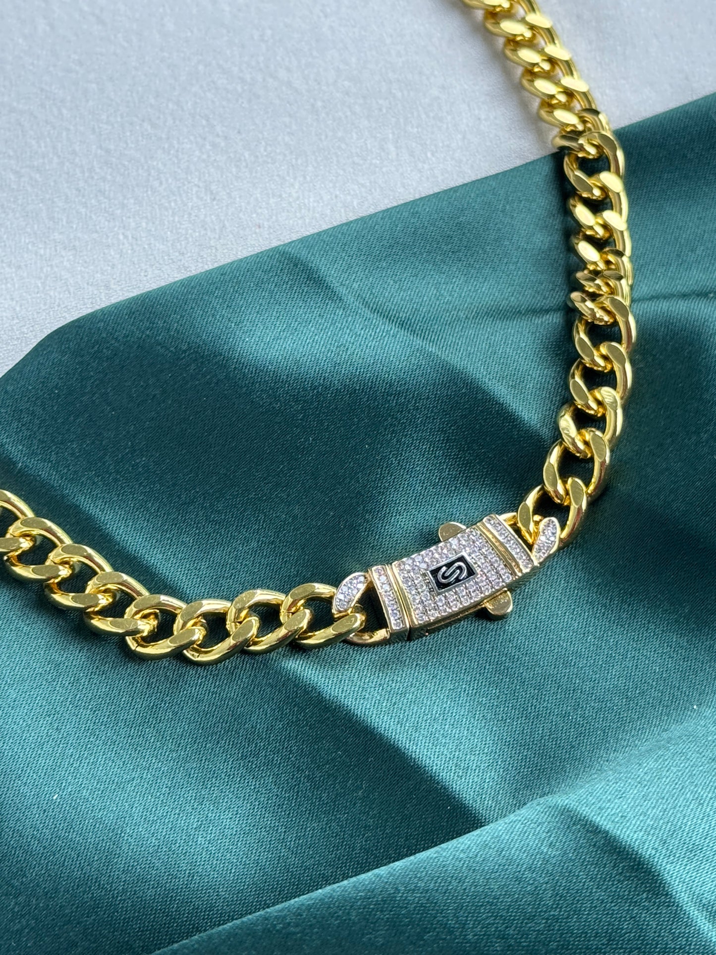 ITALIAN GOLD FULL SET.