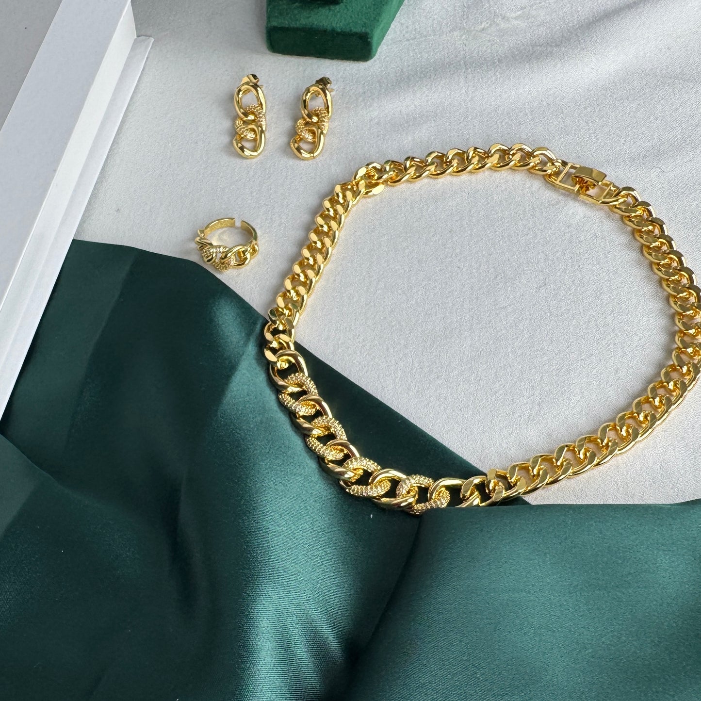 ITALIAN GOLD FULL SET.