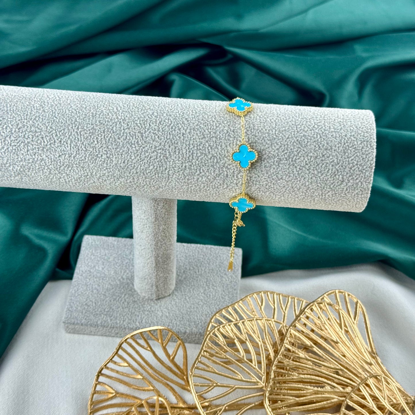 ITALIAN GOLD BRACELET.