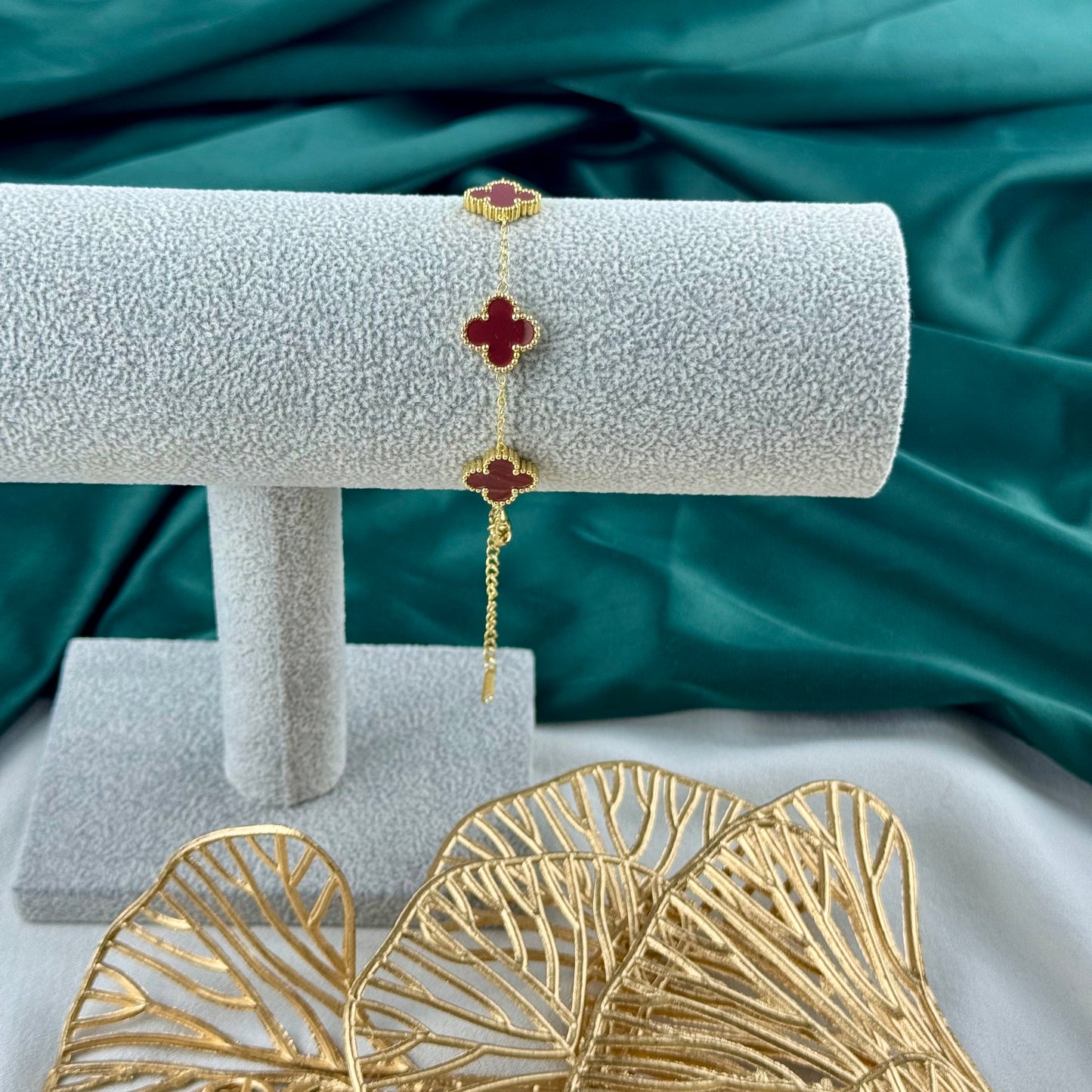 ITALIAN GOLD BRACELET.