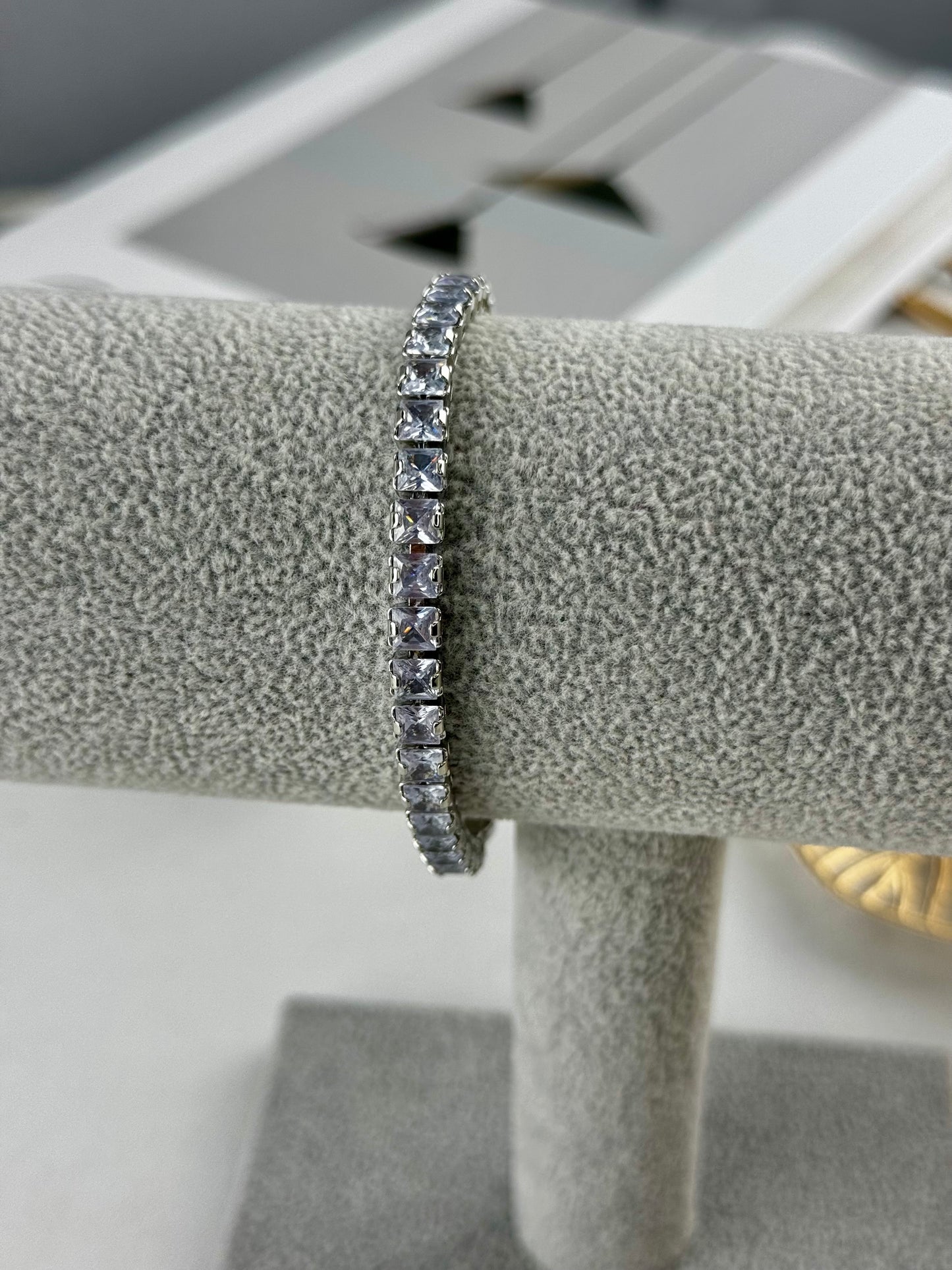 ITALIAN GOLD BRACELET