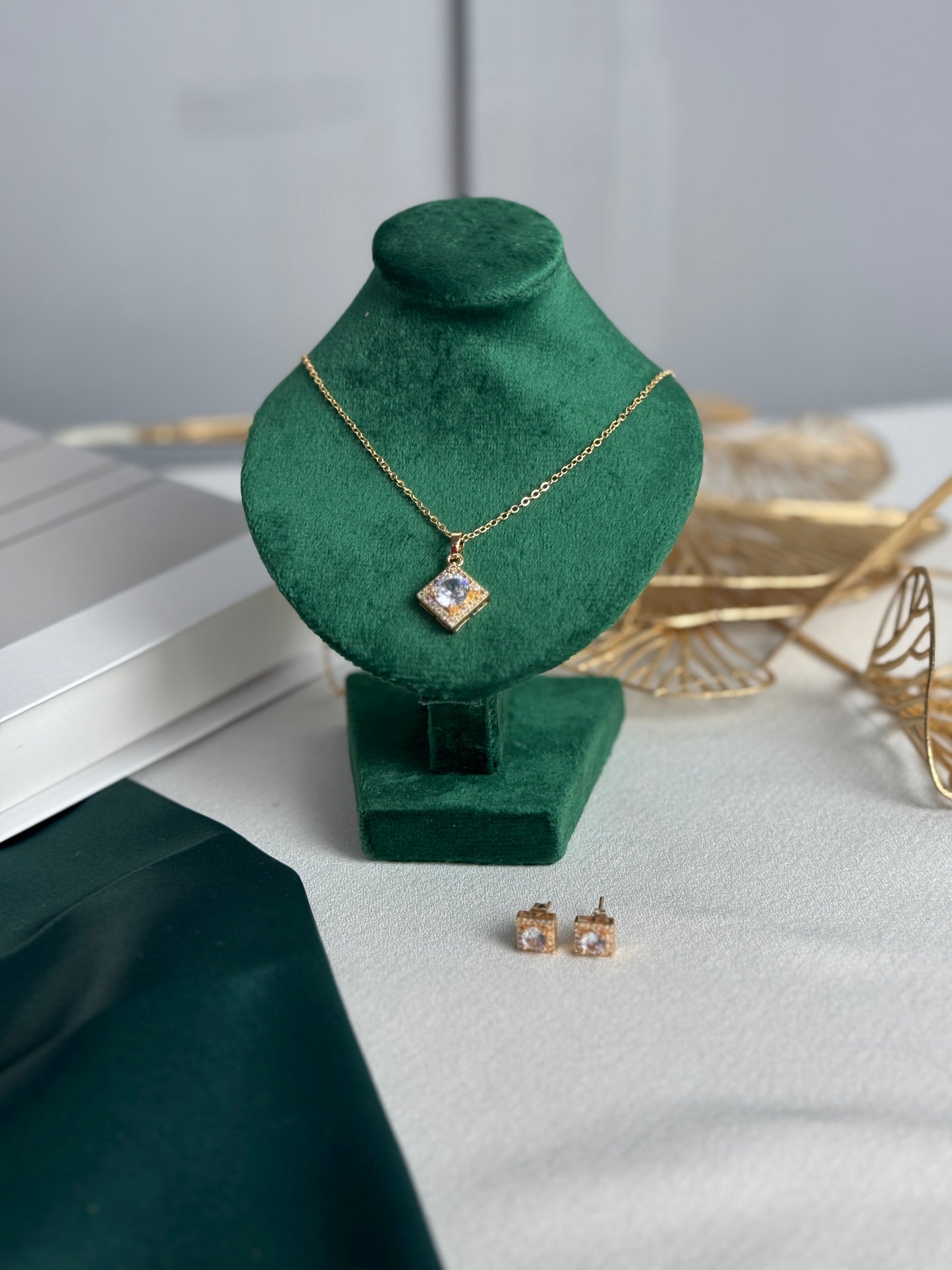 ITALIAN GOLD FULL SET.