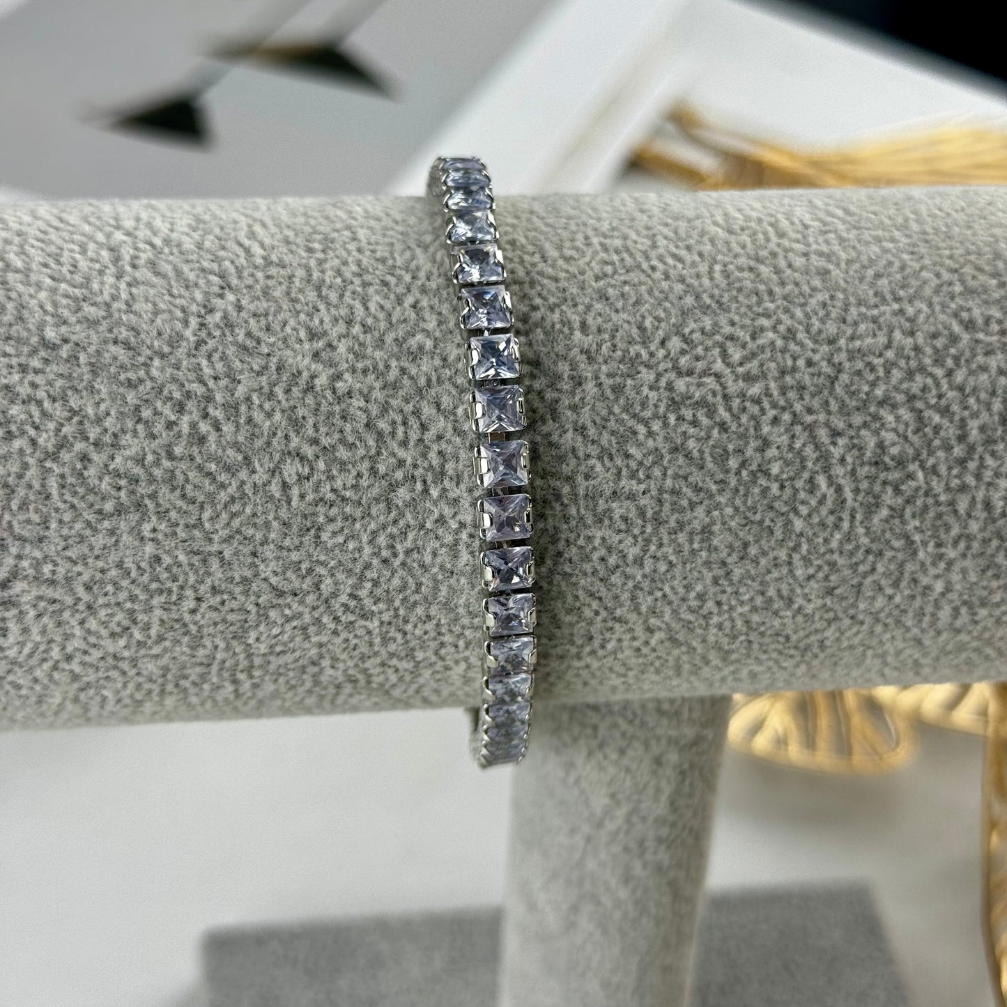 ITALIAN GOLD BRACELET