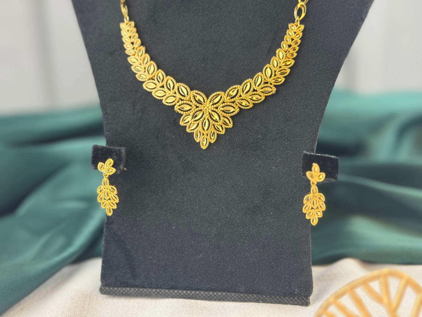 ITALIAN GOLD FULL SET.