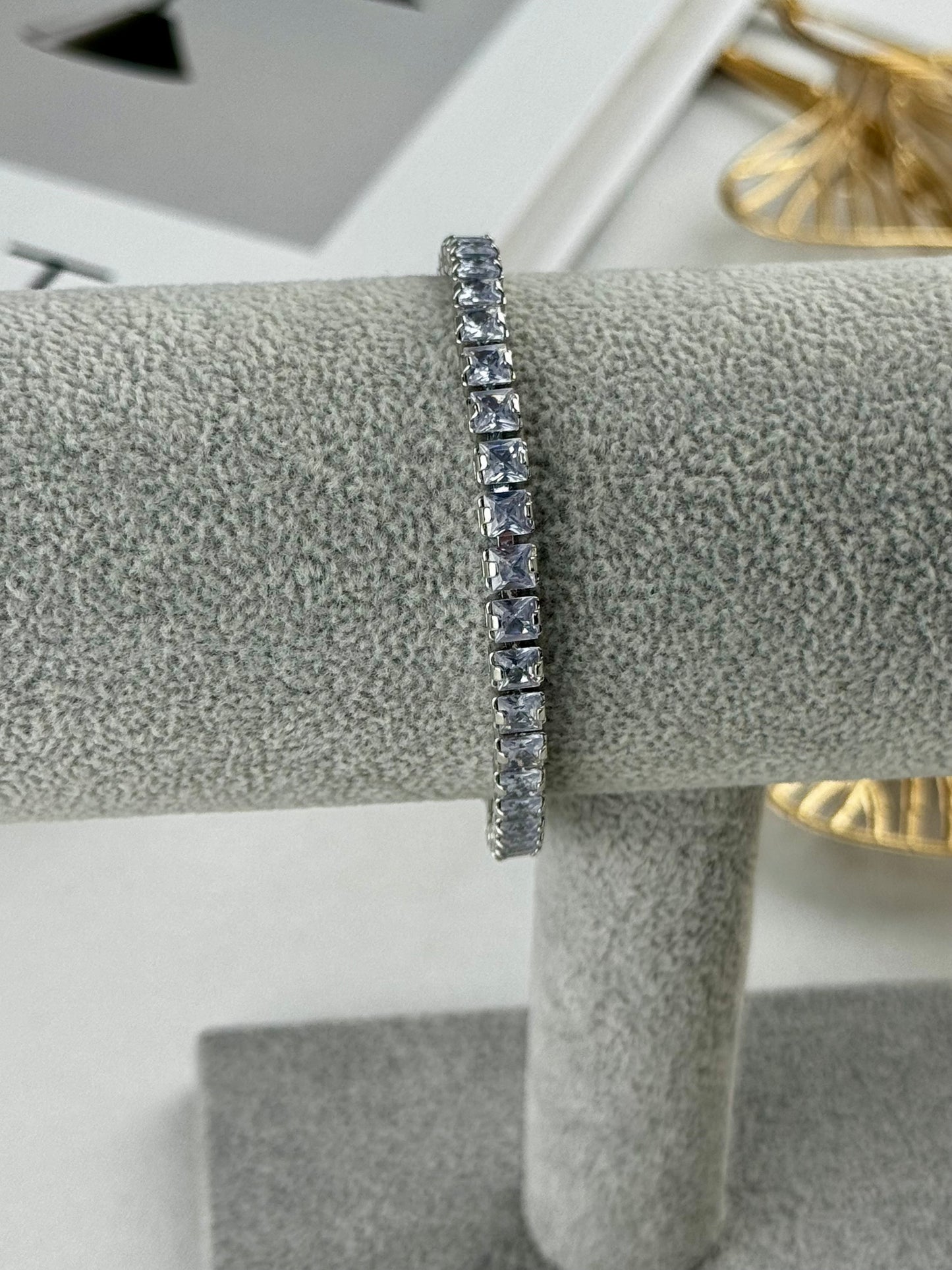 ITALIAN GOLD BRACELET