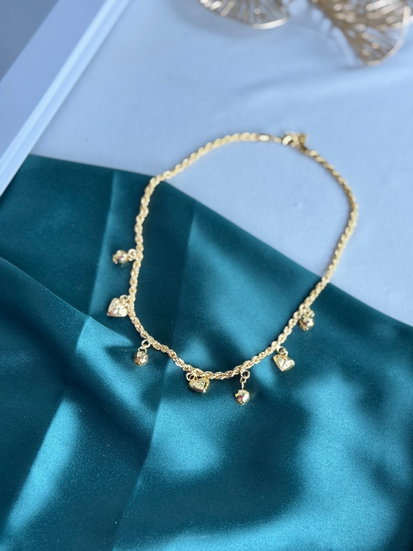 ITALIAN GOLD NECKLACE