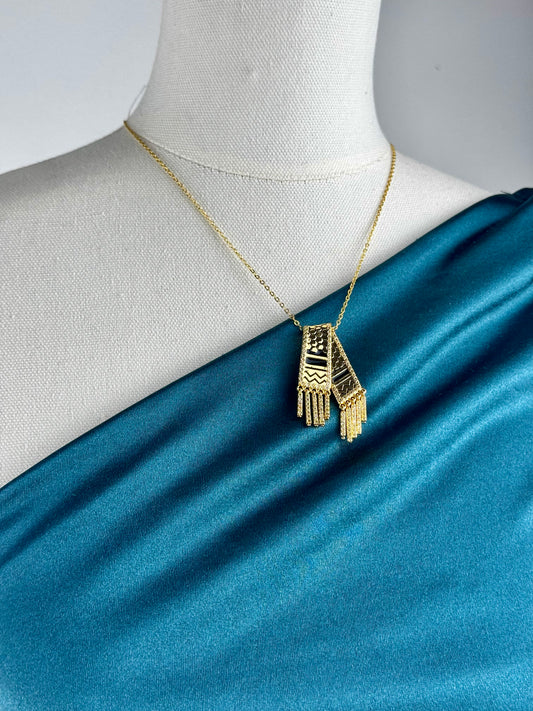 ITALIAN GOLD NECKLACE.