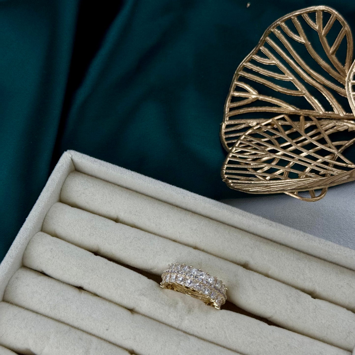 ITALIAN GOLD RING.
