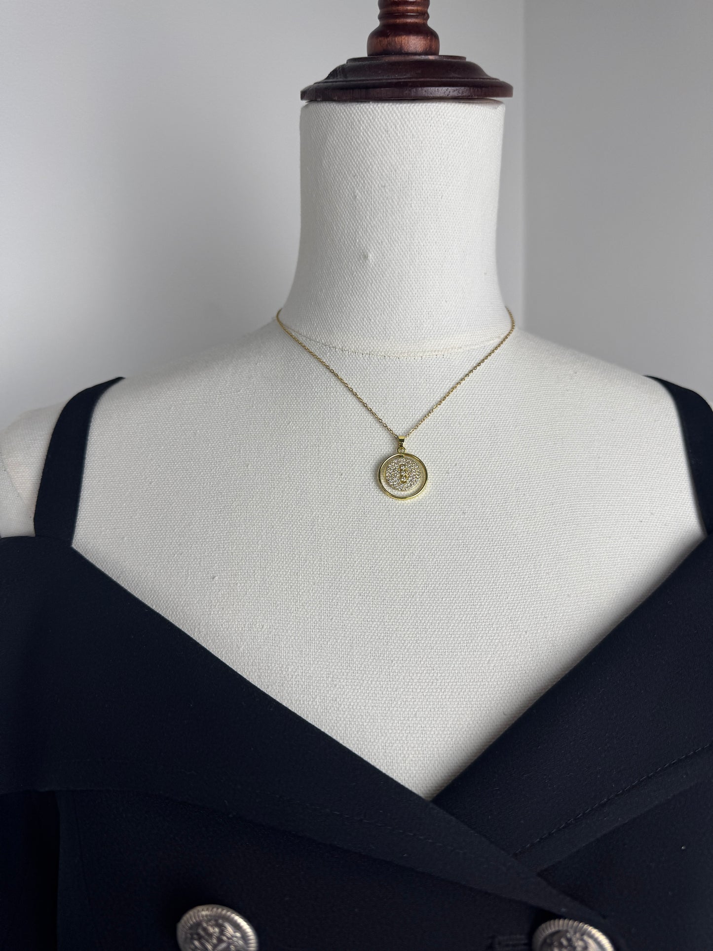 ITALIAN GOLD NECKLACE.