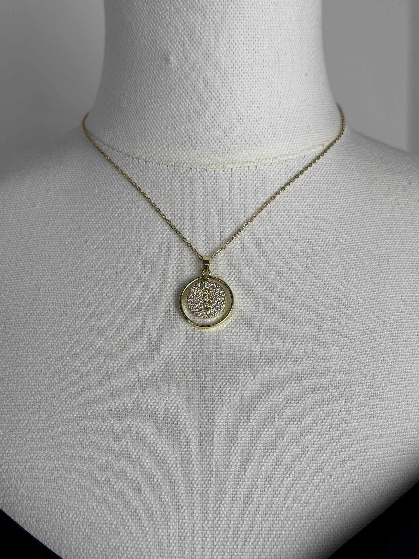 ITALIAN GOLD NECKLACE.