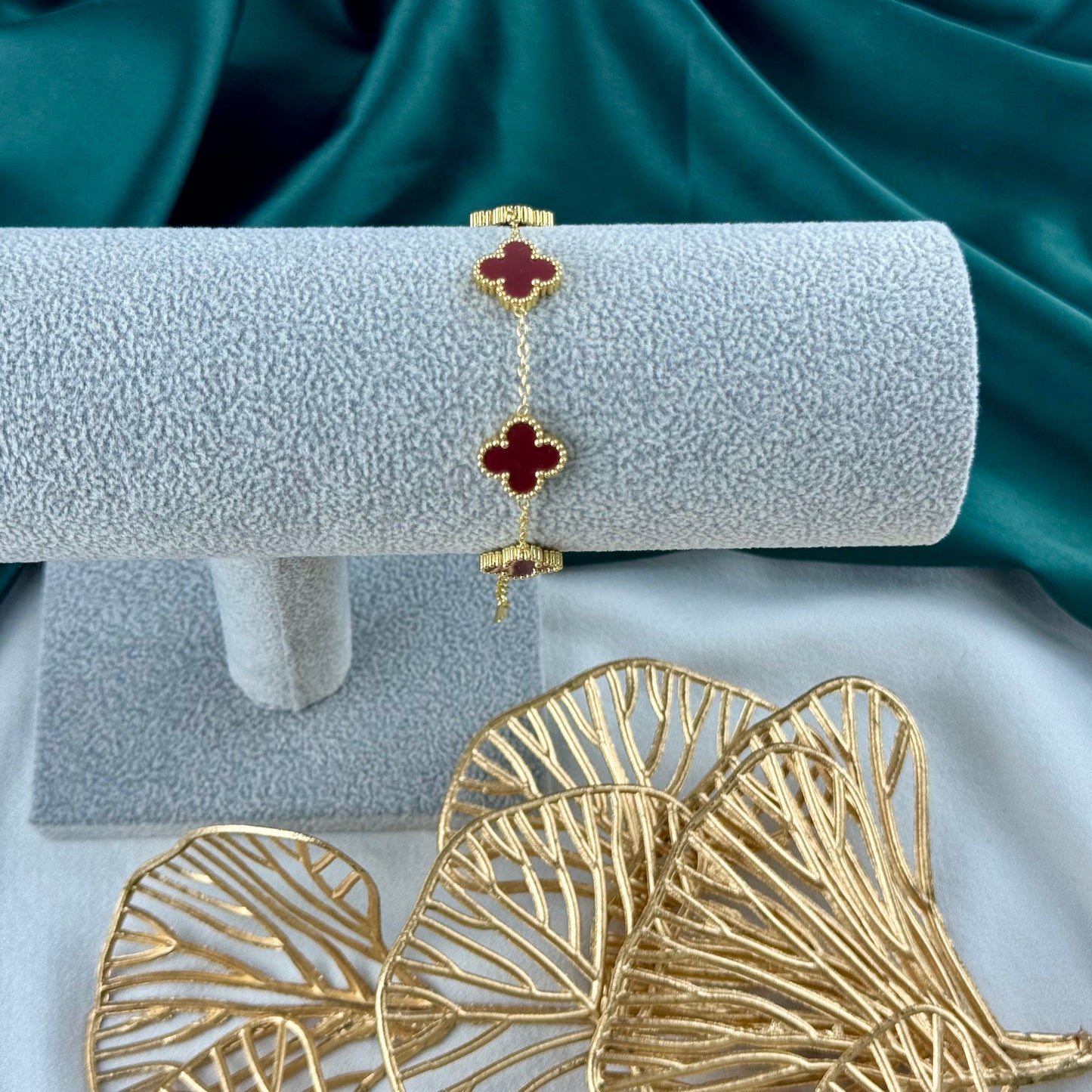 ITALIAN GOLD BRACELET.