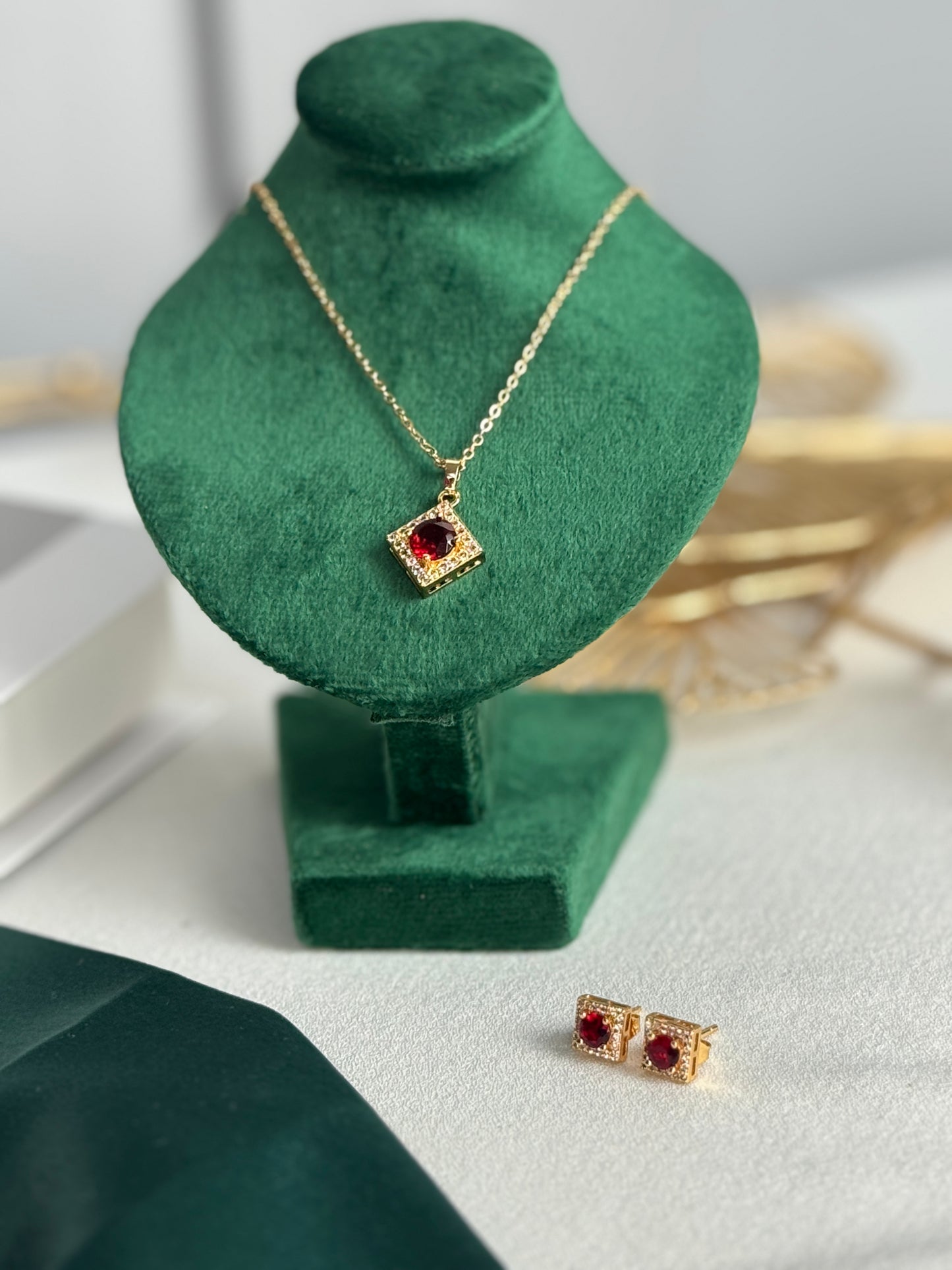ITALIAN GOLD FULL SET.