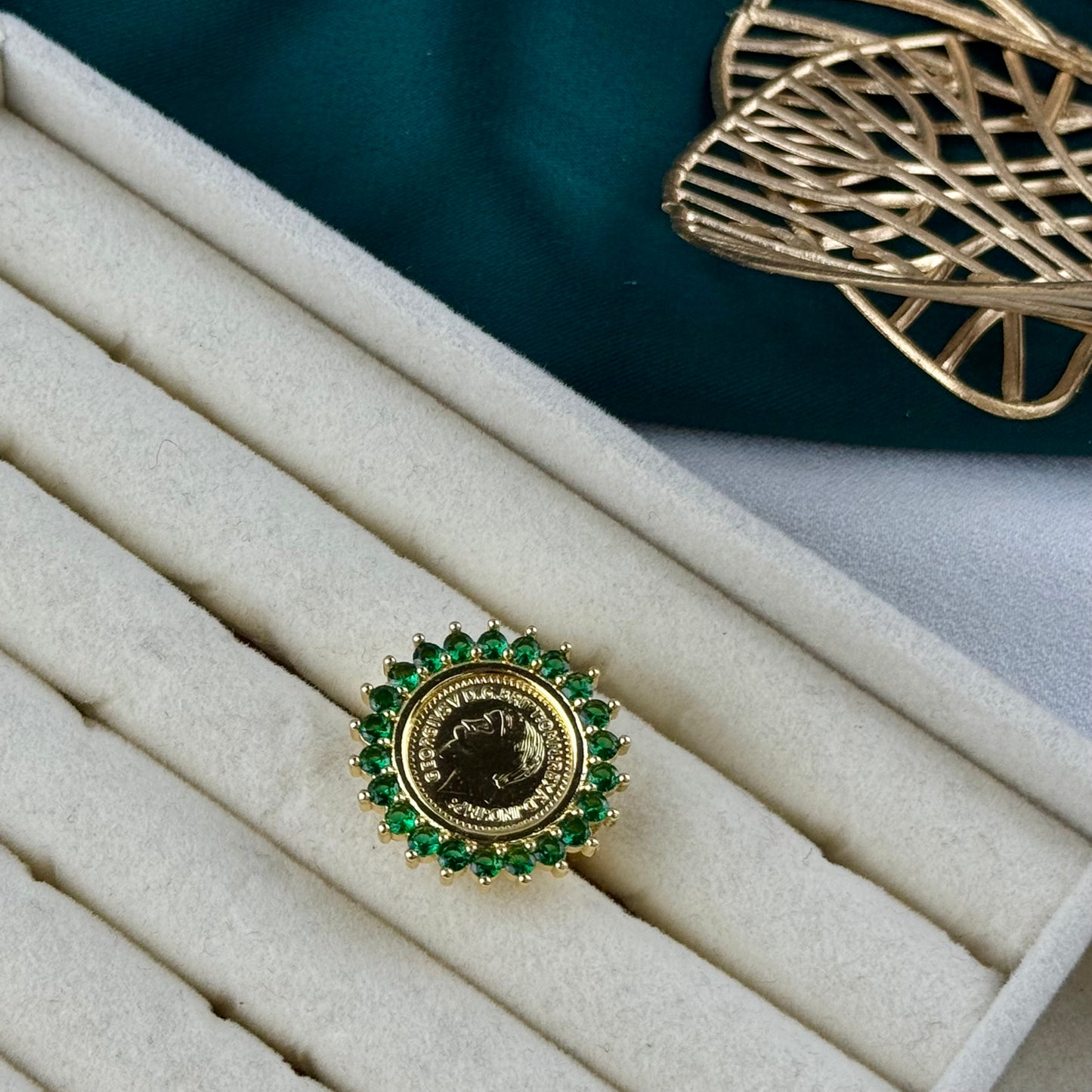 ITALIAN GOLD RING.