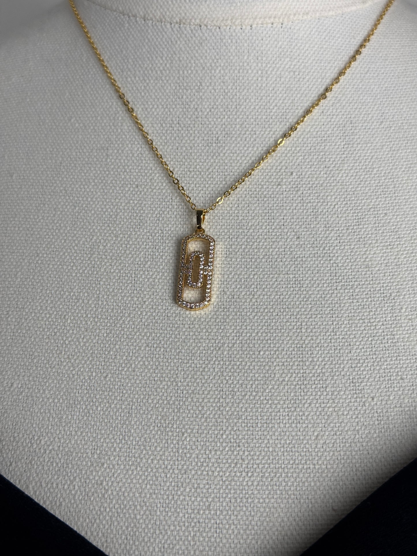 ITALIAN GOLD NECKLACE.