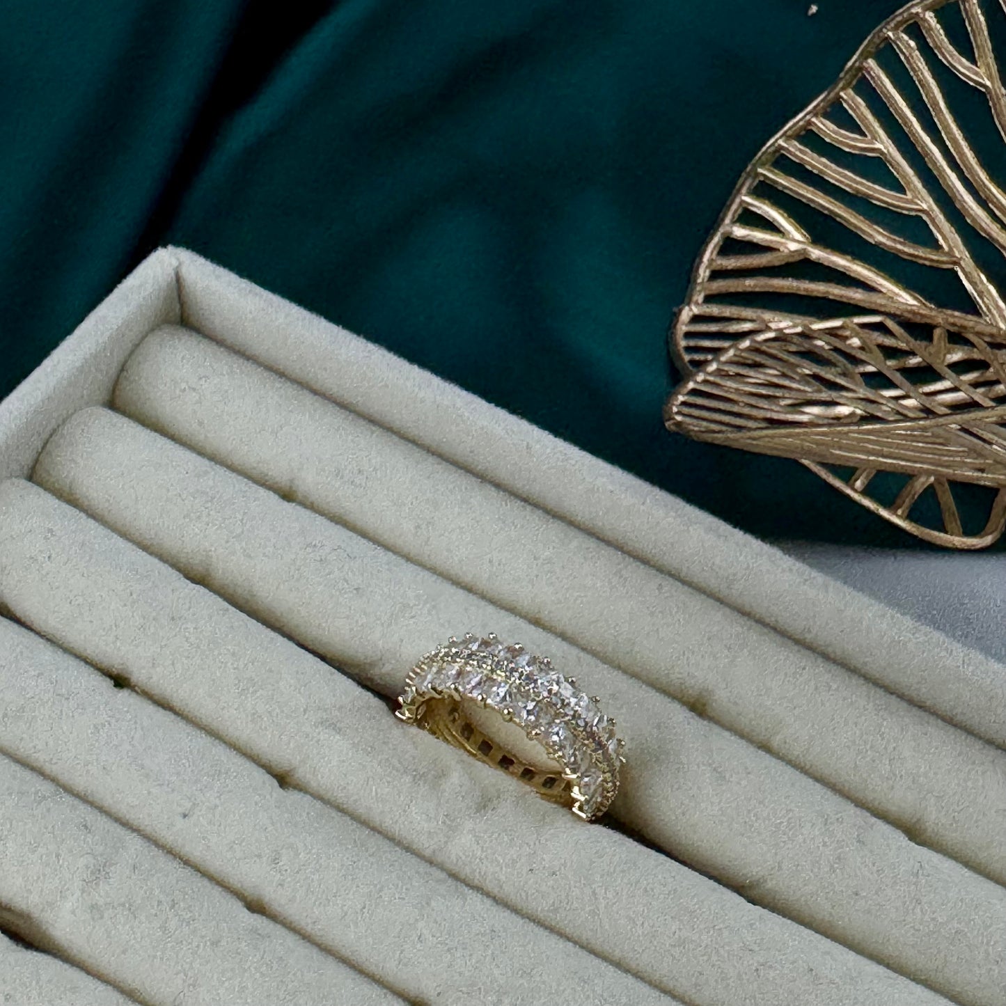 ITALIAN GOLD RING.