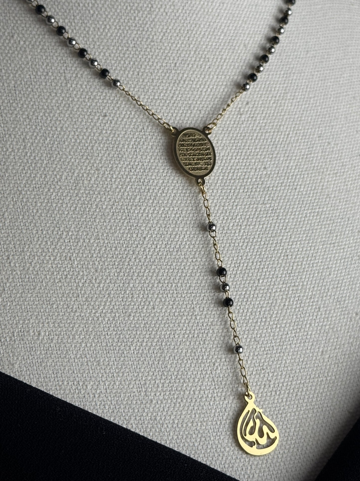 ITALIAN GOLD NECKLACE.