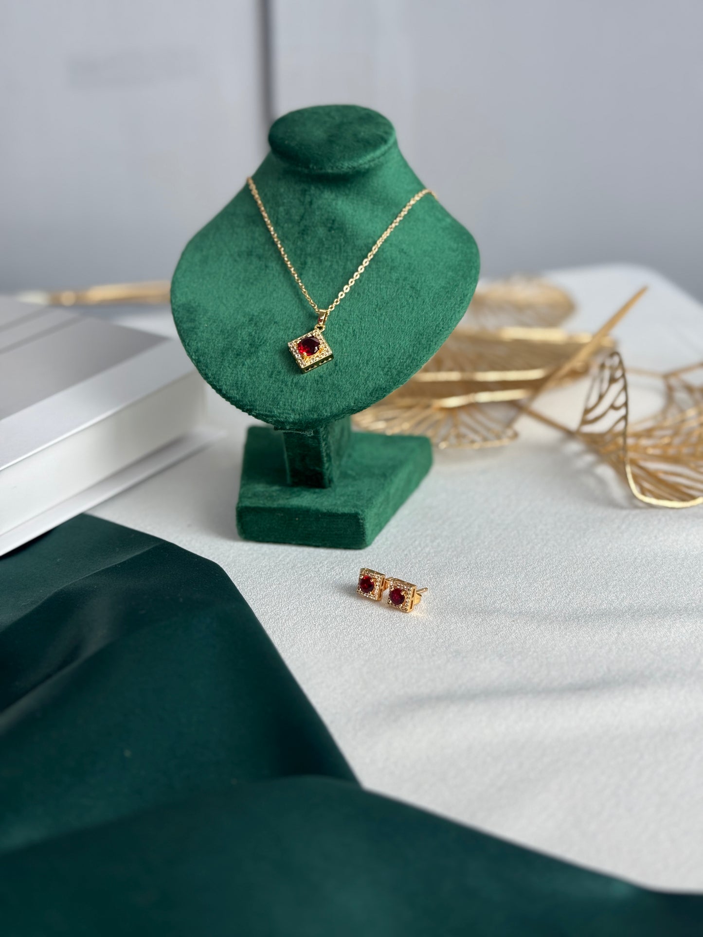 ITALIAN GOLD FULL SET.