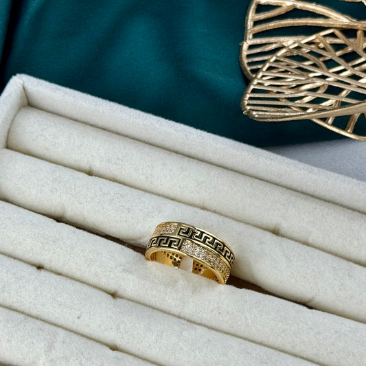 ITALIAN GOLD RING.