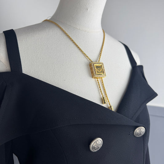 ITALIAN GOLD NECKLACE.