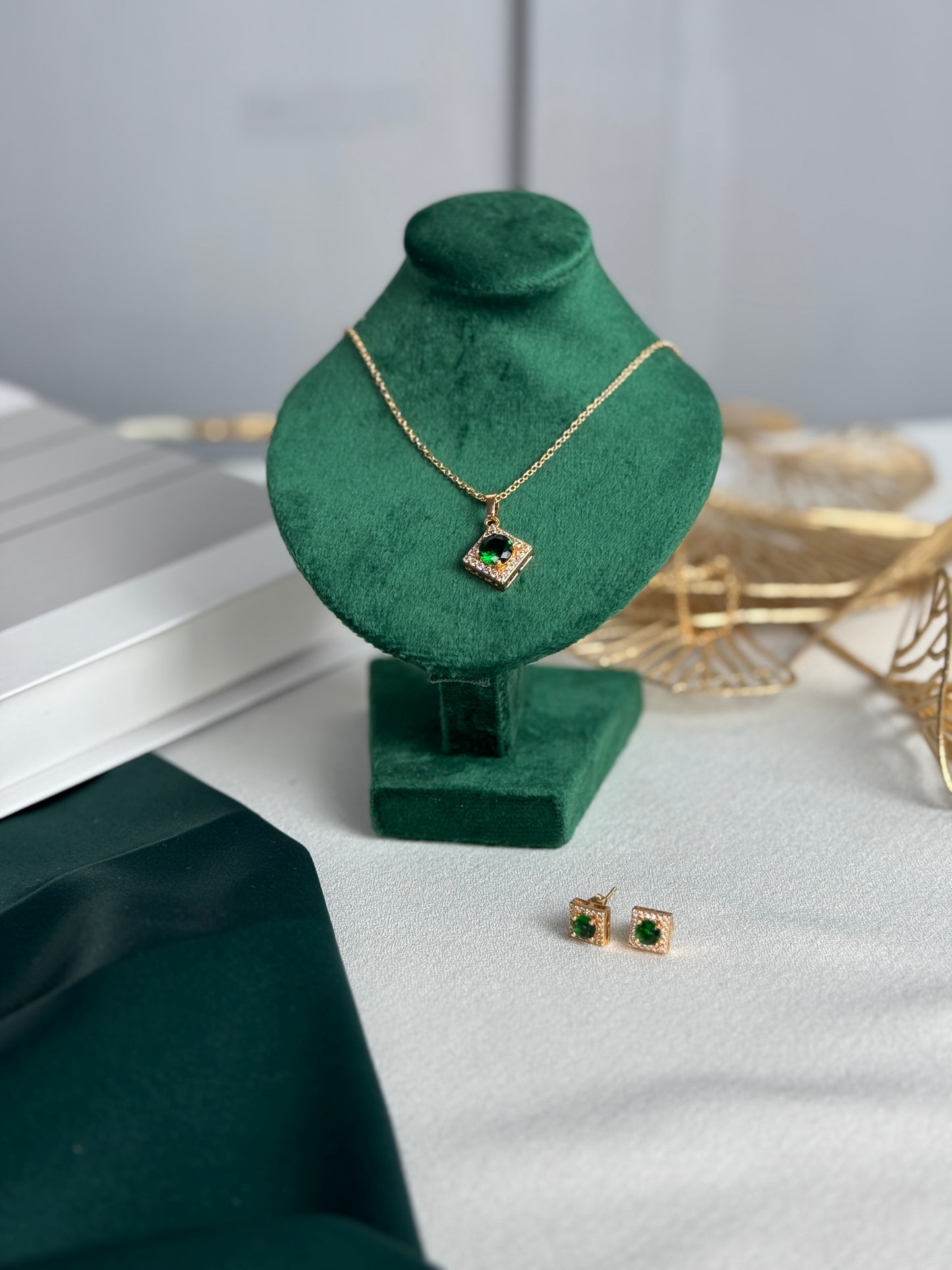 ITALIAN GOLD FULL SET.