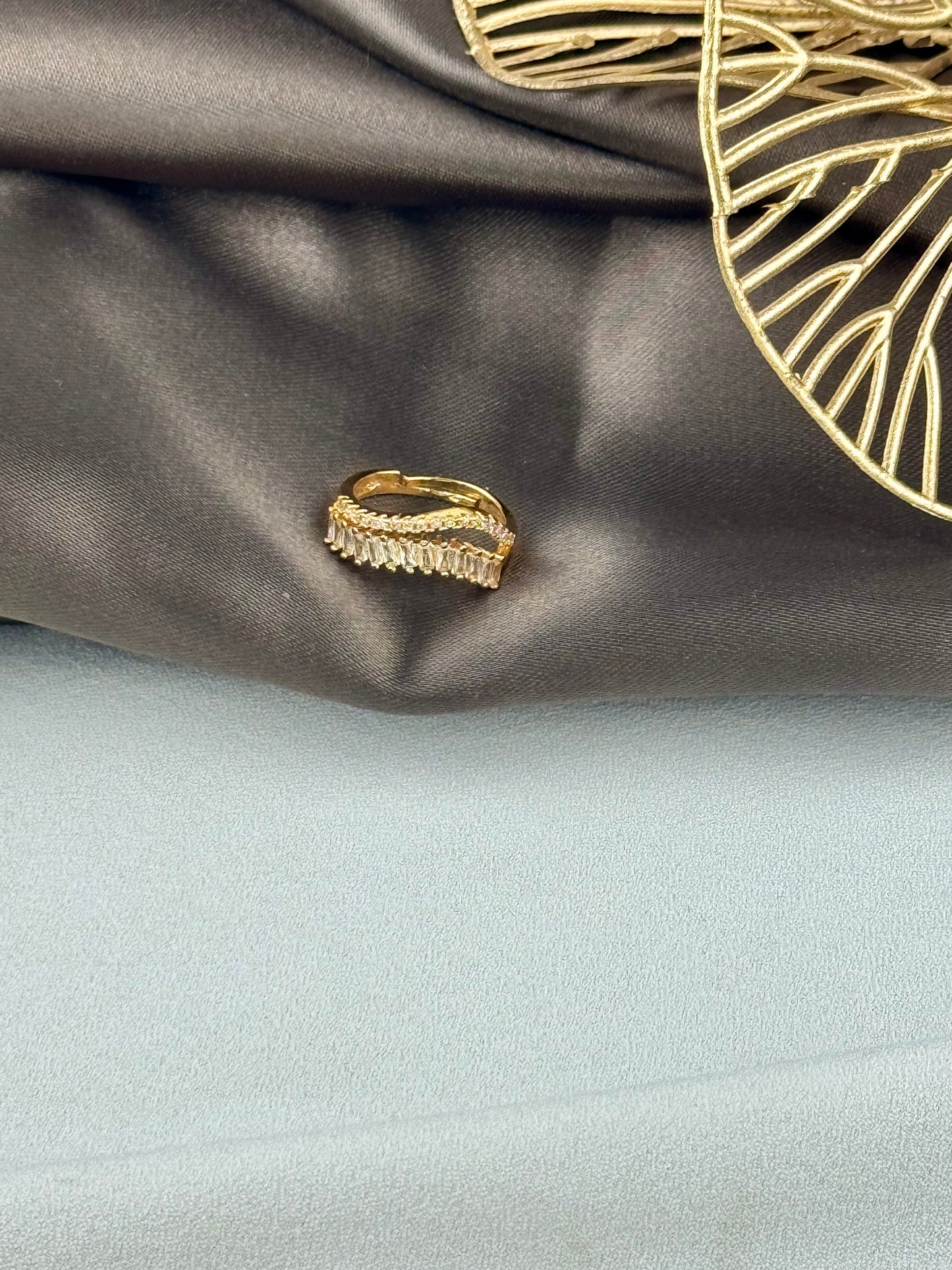 ITALIAN GOLD RING.