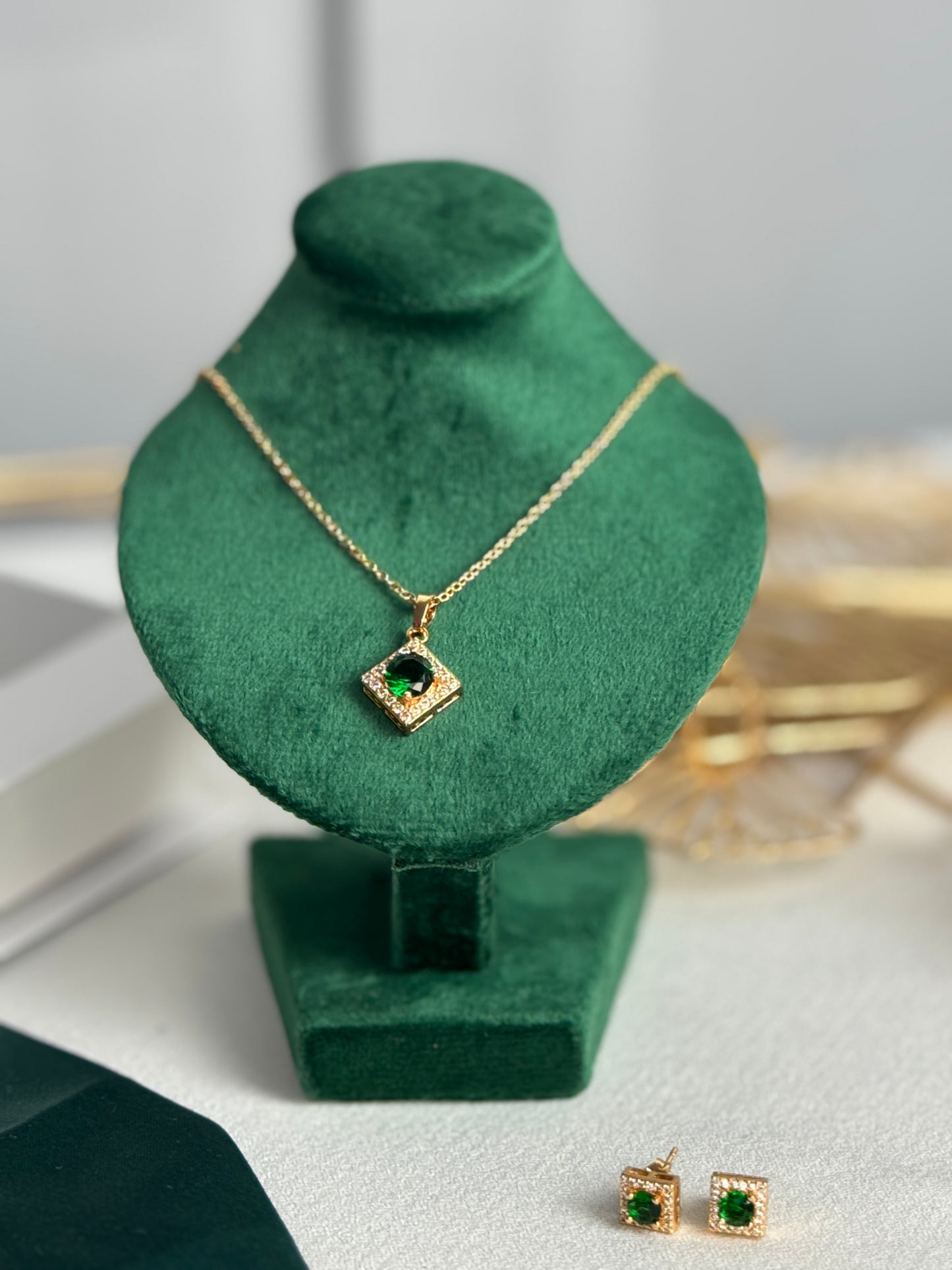 ITALIAN GOLD FULL SET.