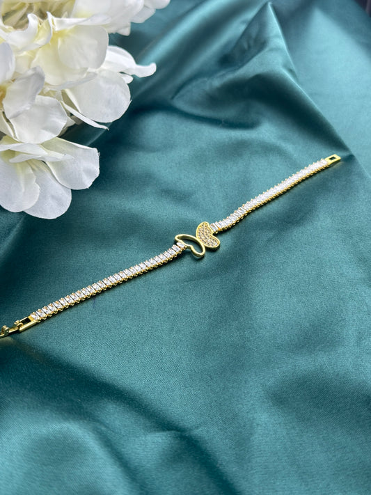 ITALIAN GOLD BRACELET.