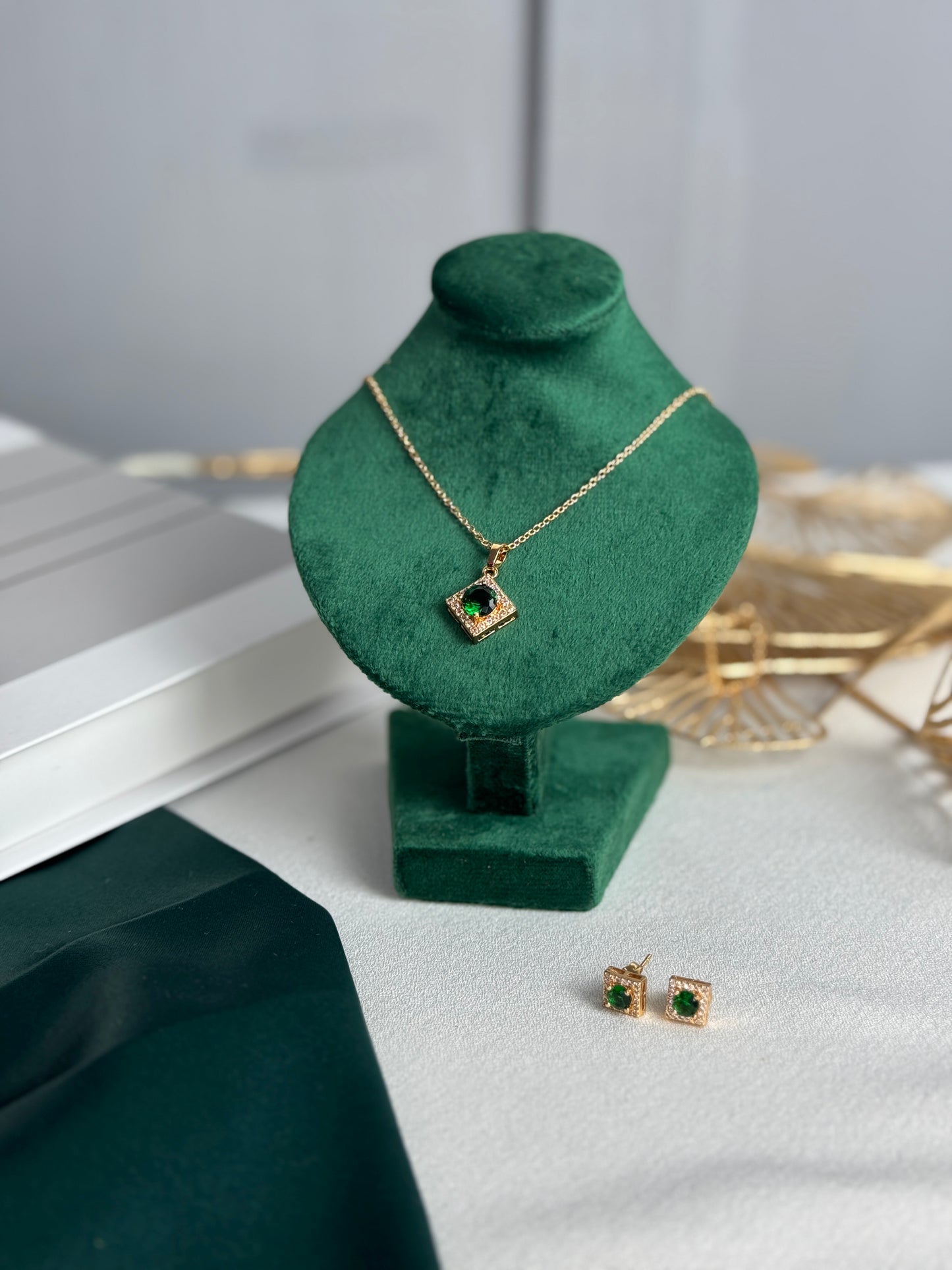 ITALIAN GOLD FULL SET.