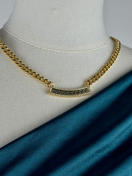 ITALIAN GOLD NECKLACE.