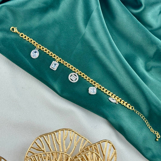 ITALIAN GOLD BRACELET.