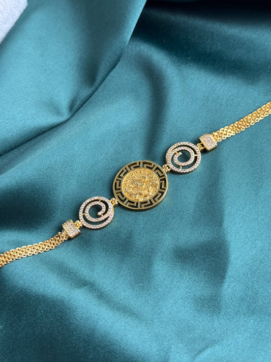 ITALIAN GOLD BRACELET.