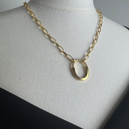 ITALIAN GOLD NECKLACE.