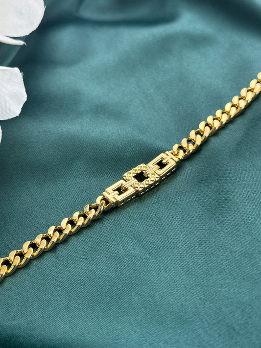 ITALIAN GOLD BRACELET.