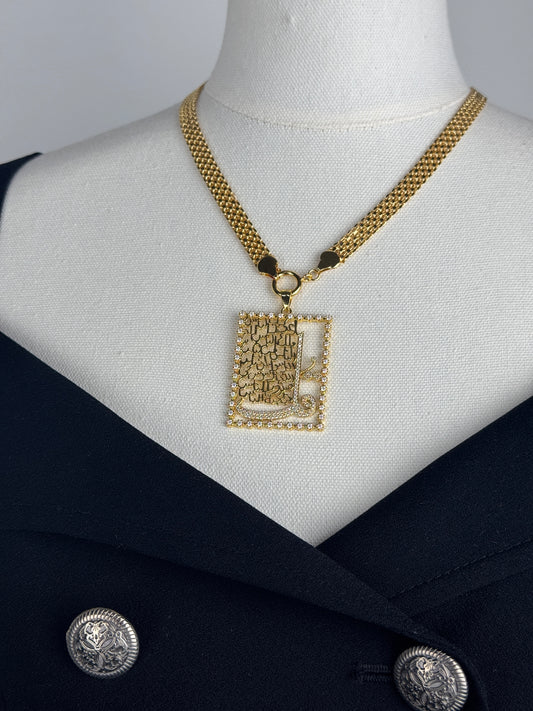 ITALIAN GOLD NECKLACE.