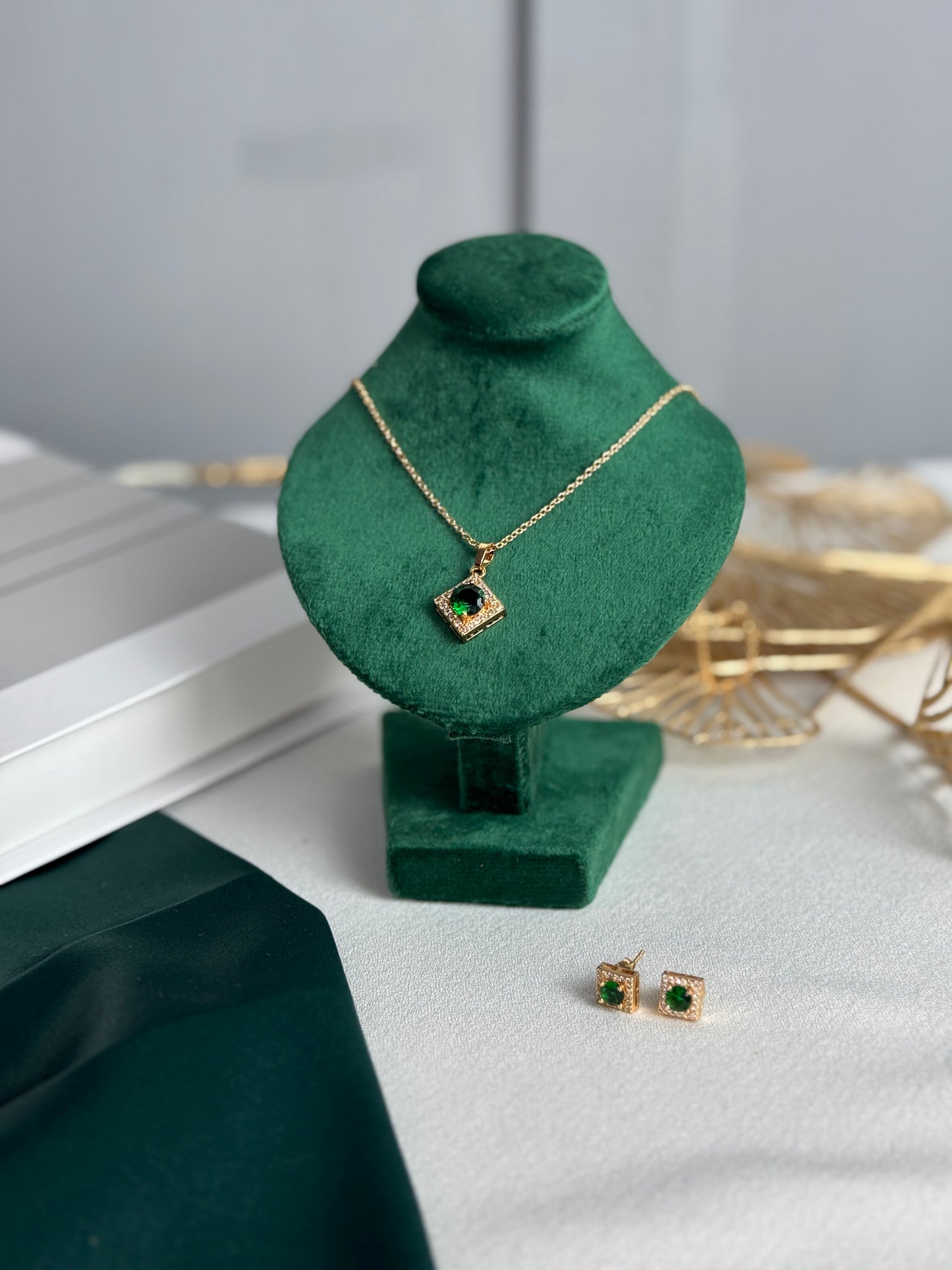 ITALIAN GOLD FULL SET.