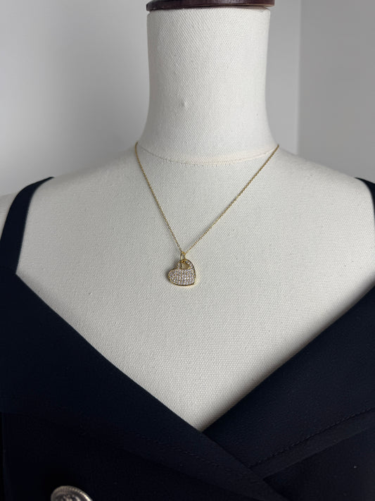 ITALIAN GOLD NECKLACE.