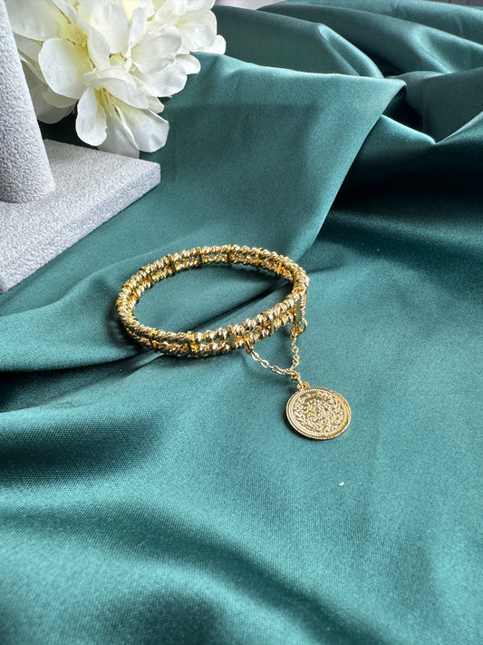 ITALIAN GOLD BRACELET.