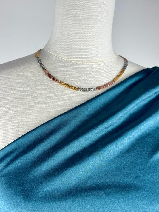 ITALIAN GOLD NECKLACE.