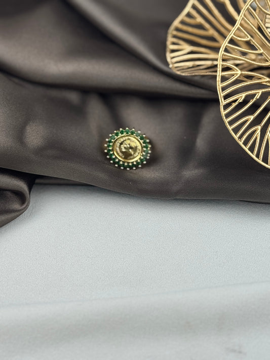 ITALIAN GOLD RING.