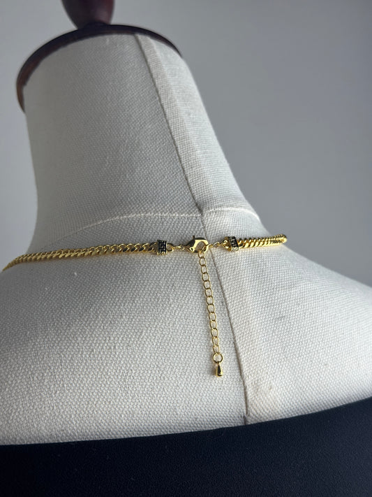 ITALIAN GOLD NECKLACE.